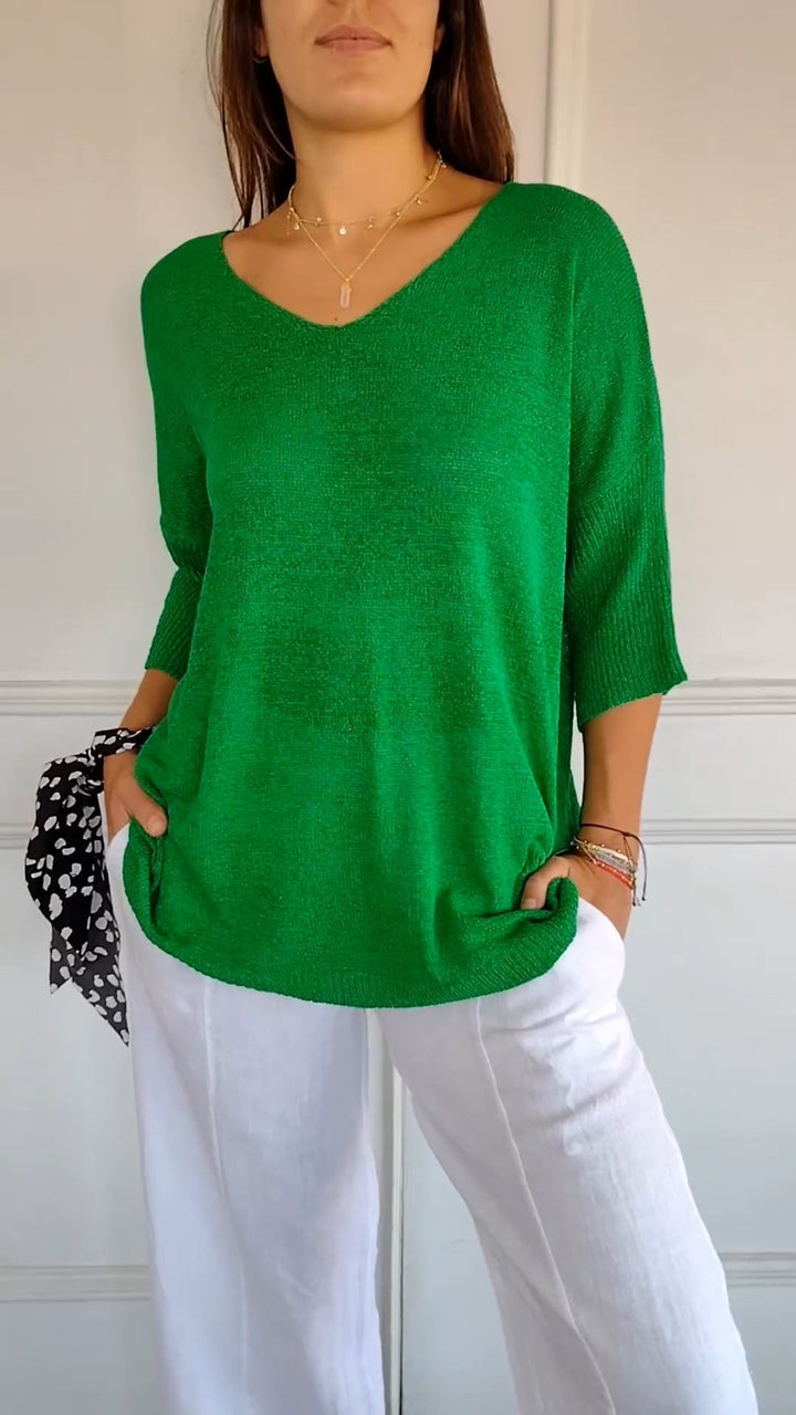 Hazel | V-Neck Top with Three-Quarter Sleeves