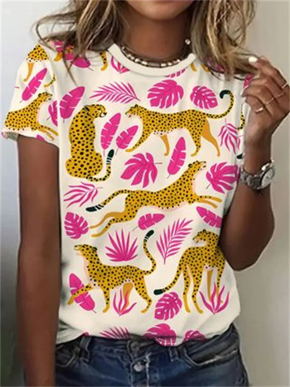 Olivia | Women's Dog Graphic Tee with Relaxed Fit
