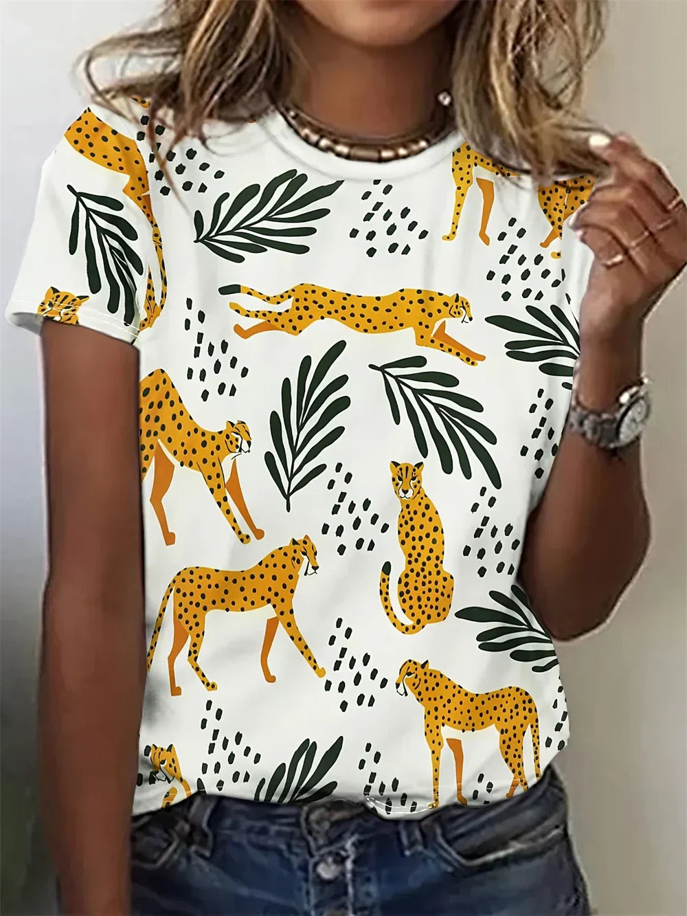 Olivia | Women's Dog Graphic Tee with Relaxed Fit
