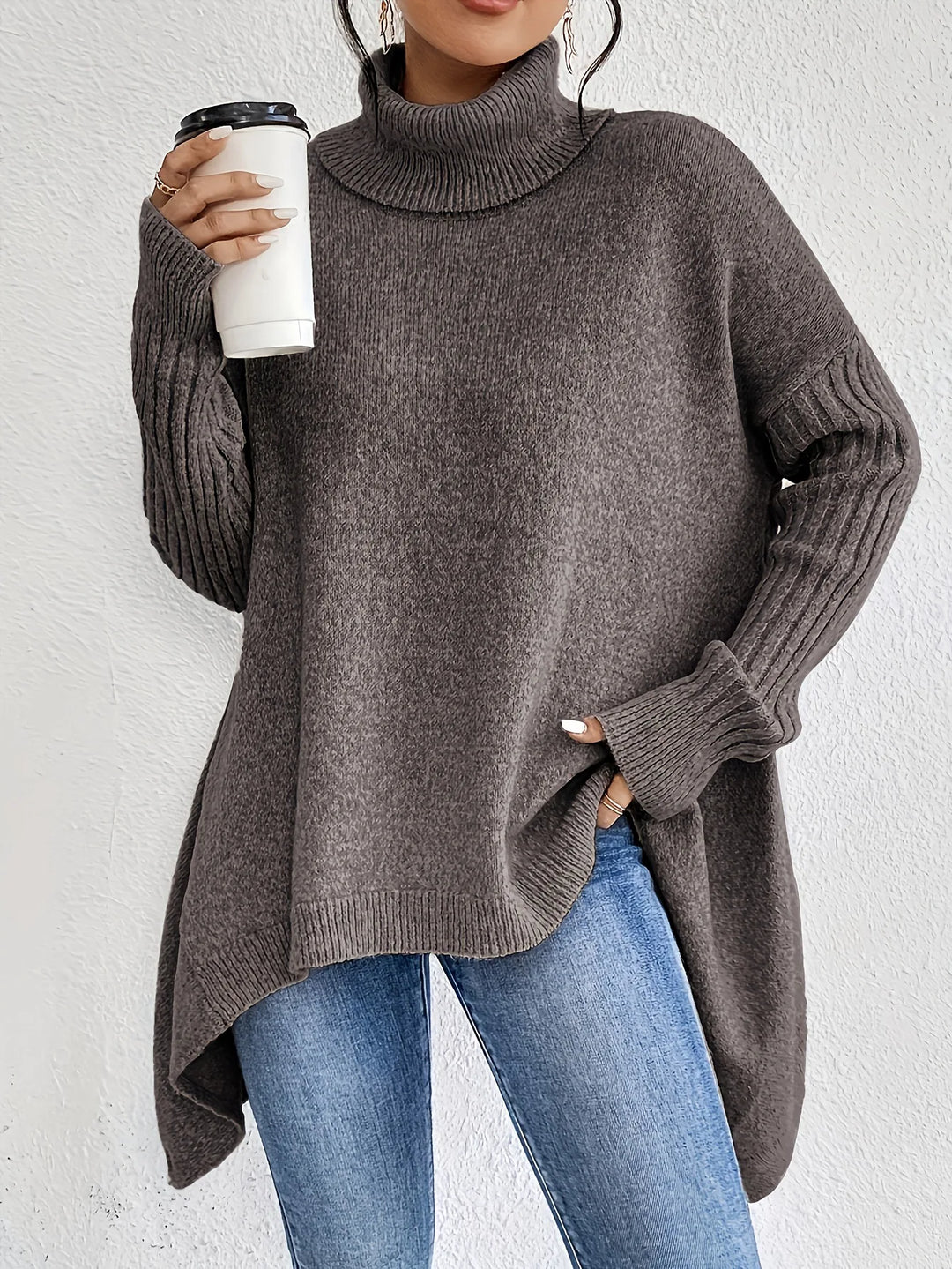 Constance | Women's Cashmere Turtleneck Sweater